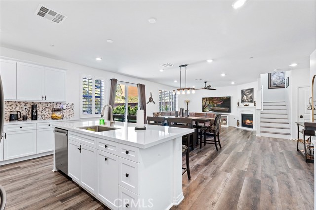 Detail Gallery Image 13 of 36 For 33116 Table Rock Dr, Winchester,  CA 92596 - 5 Beds | 3 Baths