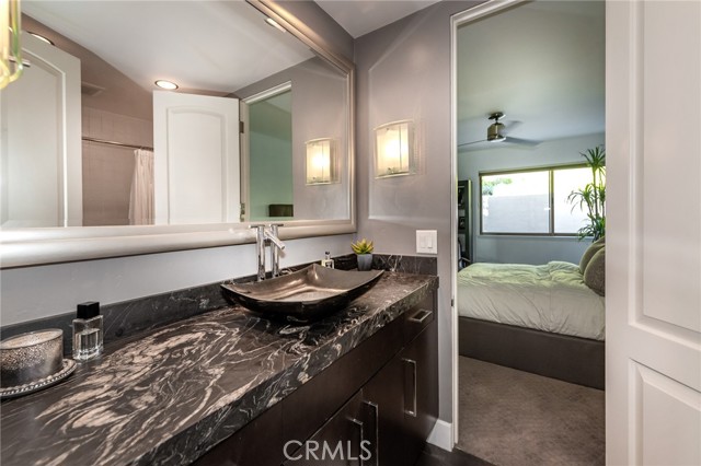 D7098d09 Dbb8 4b07 B345 C7d04dc14b27