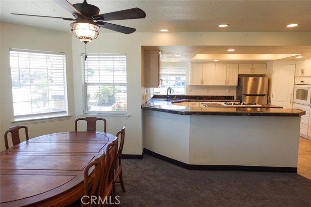 Detail Gallery Image 20 of 53 For 13135 Candleberry Ln, Victorville,  CA 92395 - 3 Beds | 2/1 Baths