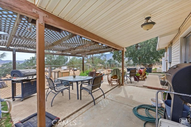 21564 Pine Tree Road, Caliente CA: https://media.crmls.org/medias/d70a4f42-d2bb-47b7-86ee-7a1f8b7b855f.jpg