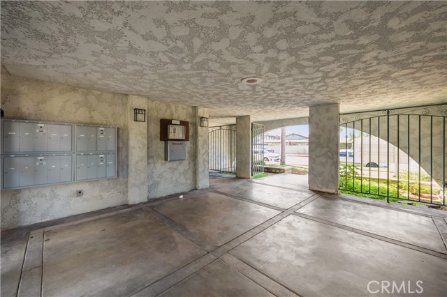 Detail Gallery Image 2 of 28 For 3649 Emerald St #210,  Torrance,  CA 90503 - 1 Beds | 1 Baths