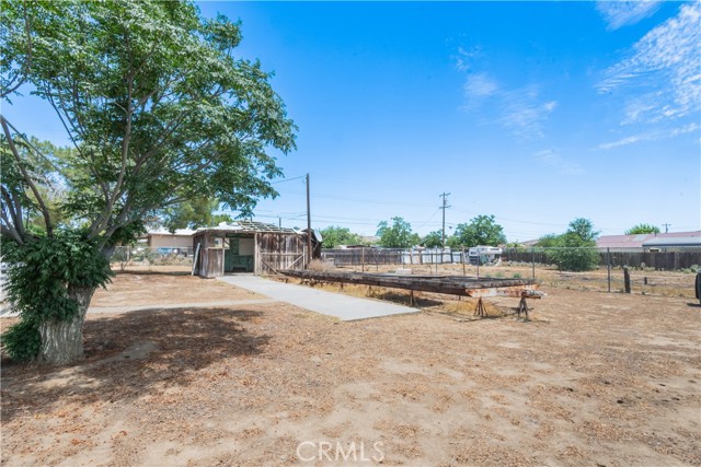 613 S Union Avenue, Avenal CA: https://media.crmls.org/medias/d70cf012-cc37-4f6c-97cd-3dd2ae6866af.jpg
