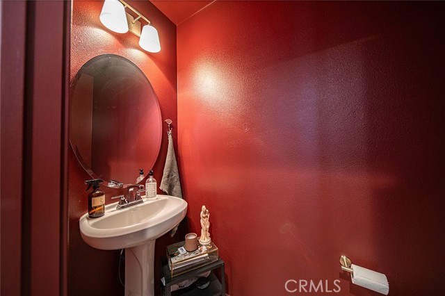 Detail Gallery Image 23 of 34 For 1052 Newberry Ln, Claremont,  CA 91711 - 2 Beds | 2/1 Baths