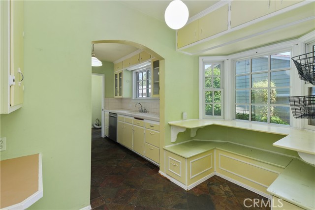 Detail Gallery Image 12 of 35 For 3159 Redwood, Riverside,  CA 92501 - 3 Beds | 2 Baths