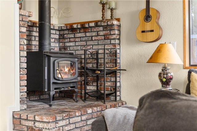 Detail Gallery Image 3 of 55 For 1408 Zermatt Dr, –,  CA 93222 - 3 Beds | 3/1 Baths