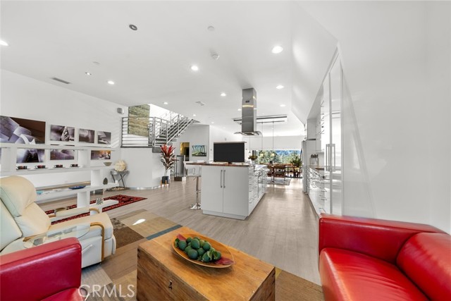 Detail Gallery Image 10 of 66 For 5482 Easter Dr, Wrightwood,  CA 92397 - 4 Beds | 2/1 Baths