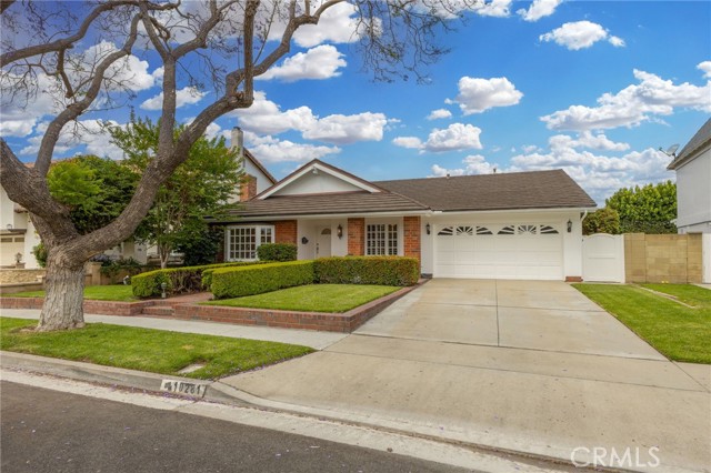 10281 Kings Street, Los Alamitos CA: https://media.crmls.org/medias/d70f071b-7298-4589-a399-5fbf21a096d3.jpg