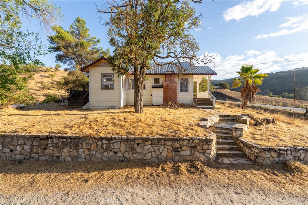 1290 Nacimiento Lake Drive