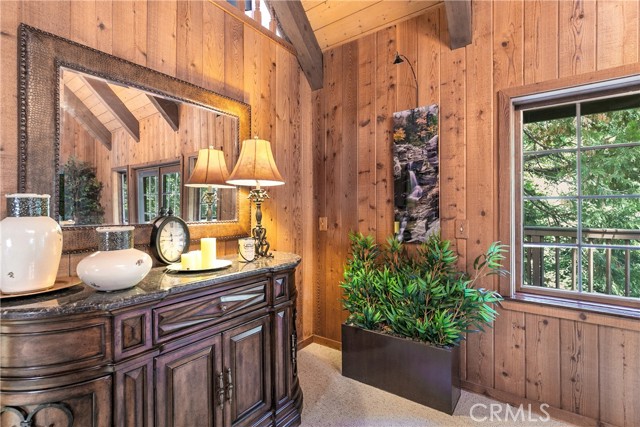 Detail Gallery Image 14 of 41 For 27421 Cedarwood Drive, Lake Arrowhead,  CA 92352 - 4 Beds | 4 Baths