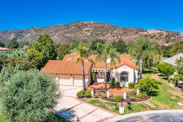 Detail Gallery Image 2 of 75 For 22793 Hidden Creek Ct, Murrieta,  CA 92562 - 3 Beds | 2/1 Baths