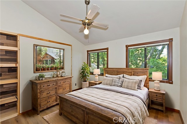 Detail Gallery Image 13 of 36 For 501 Wellsley Dr, Lake Arrowhead,  CA 92352 - 3 Beds | 2 Baths