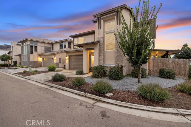 Detail Gallery Image 3 of 42 For 3433 W Milan, Visalia,  CA 93277 - 3 Beds | 2/1 Baths