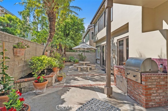 6260 Napoli Court, Long Beach CA: https://media.crmls.org/medias/d7140427-57c6-4be0-b29b-7b55fcd0fbe5.jpg