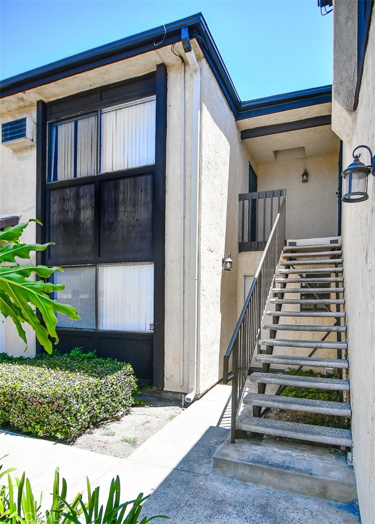 MLS #OC26163742 image #3