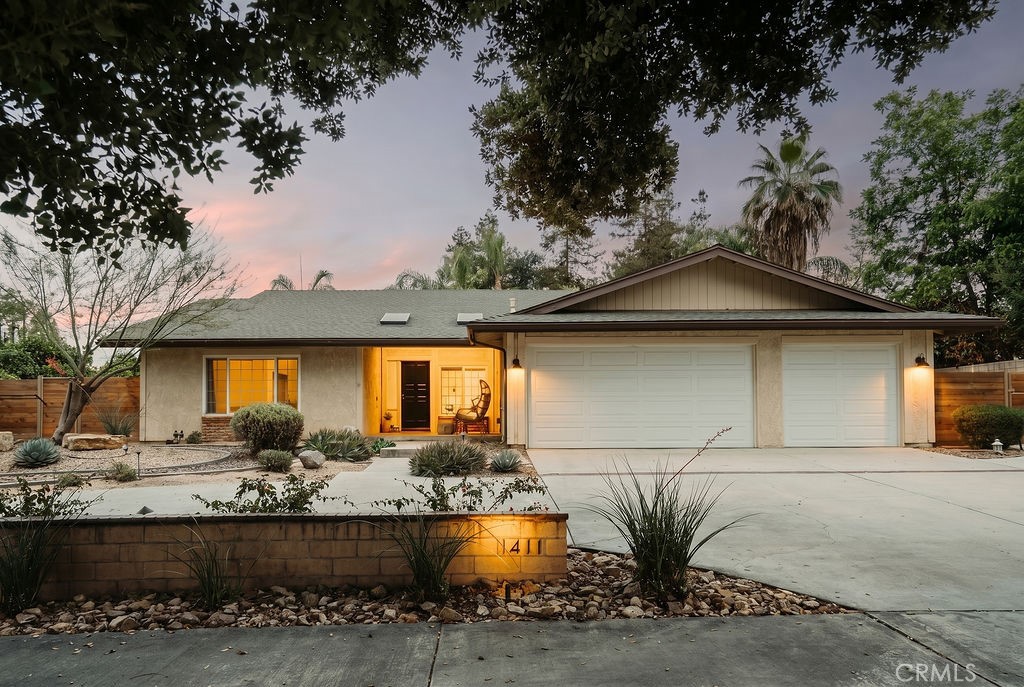 1411 W Olive