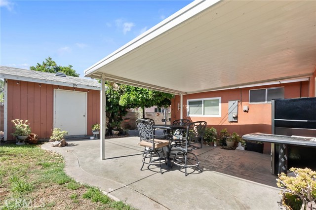 414 Deepmead Avenue, La Puente CA: https://media.crmls.org/medias/d71509d6-d501-4ad3-b637-6f233d1910eb.jpg