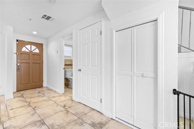 Detail Gallery Image 22 of 54 For Address Is Not Disclosed,  Glendale,  CA 91203 - 3 Beds | 3 Baths