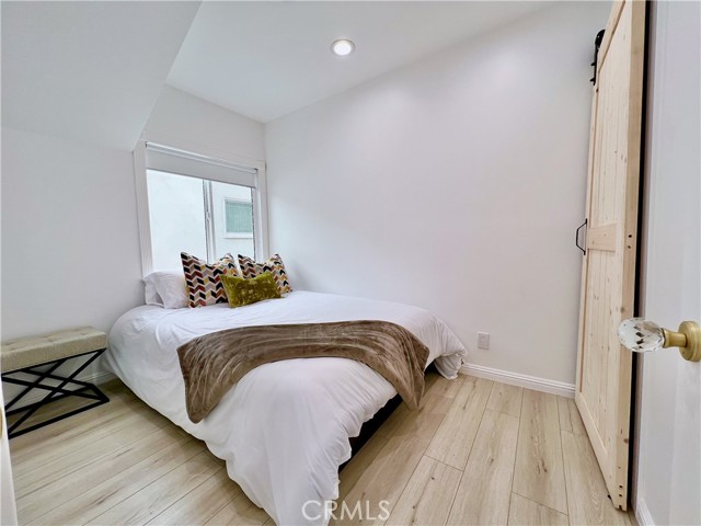 Detail Gallery Image 11 of 11 For 24033 Welby Way #1/2,  West Hills,  CA 91307 - 2 Beds | 1 Baths
