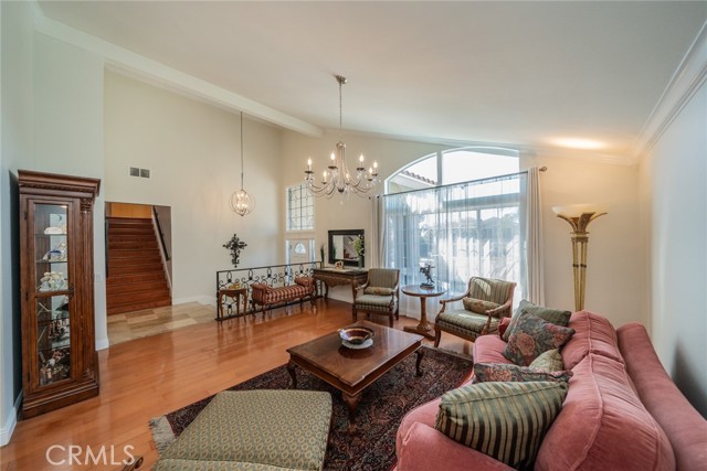 Detail Gallery Image 8 of 32 For 937 Emerson St, Upland,  CA 91784 - 4 Beds | 3 Baths