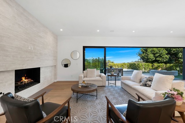 Detail Gallery Image 11 of 72 For 15641 High Knoll Rd, Encino,  CA 91436 - 5 Beds | 4/1 Baths