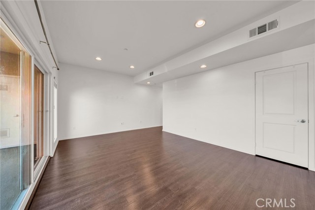 Detail Gallery Image 19 of 75 For 5450 Strand #202,  Hawthorne,  CA 90250 - 2 Beds | 2 Baths