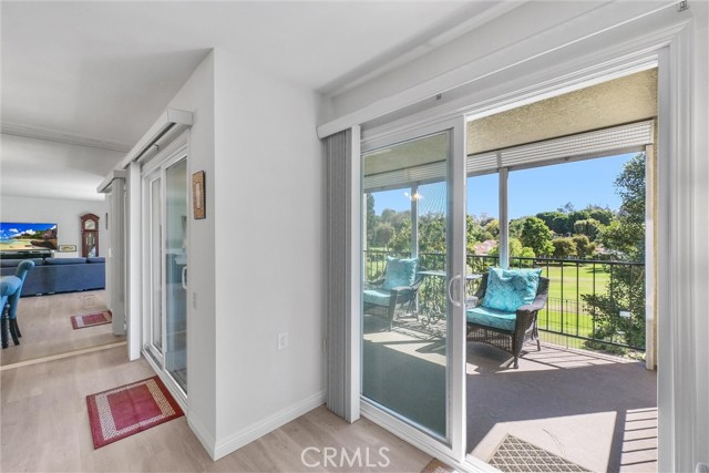 Detail Gallery Image 10 of 28 For 5510 Paseo Del Lago 2d,  Laguna Woods,  CA 92637 - 2 Beds | 2 Baths