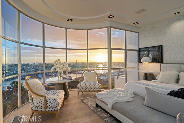 Detail Gallery Image 12 of 70 For 1409 Dolphin Terrace, Corona Del Mar,  CA 92625 - 5 Beds | 5/2 Baths