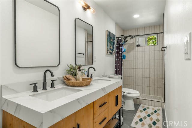 Detail Gallery Image 7 of 24 For 2055 E Nord, Compton,  CA 90222 - 3 Beds | 2 Baths