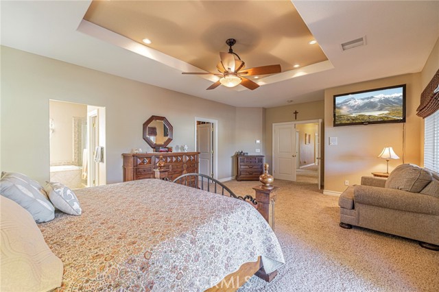 Image 26 of 72 For 2534 Desert Rose Drive