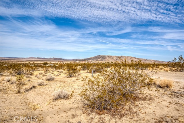 Detail Gallery Image 4 of 21 For 0 Copper Mountain Rd Rd, Joshua Tree,  CA 92252 - – Beds | – Baths