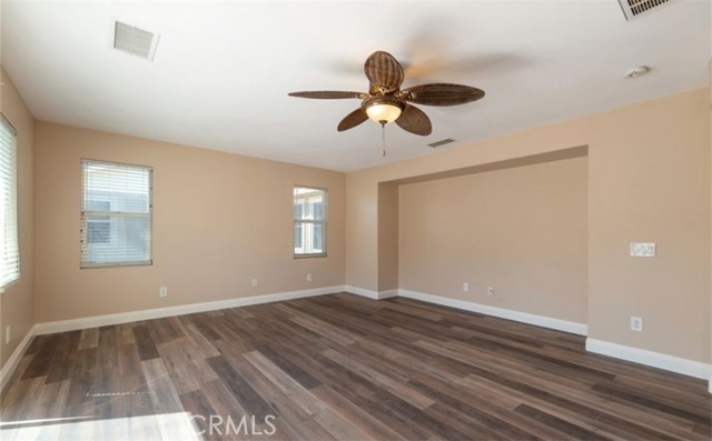 32023 Cottage Glen Drive, Lake Elsinore CA: https://media.crmls.org/medias/d71ac155-d71a-4515-8340-9e38f1e3a8a4.jpg