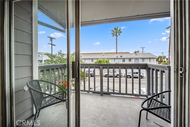 Detail Gallery Image 19 of 23 For 9714 Sepulveda Bld #202,  North Hills,  CA 91343 - 2 Beds | 2 Baths