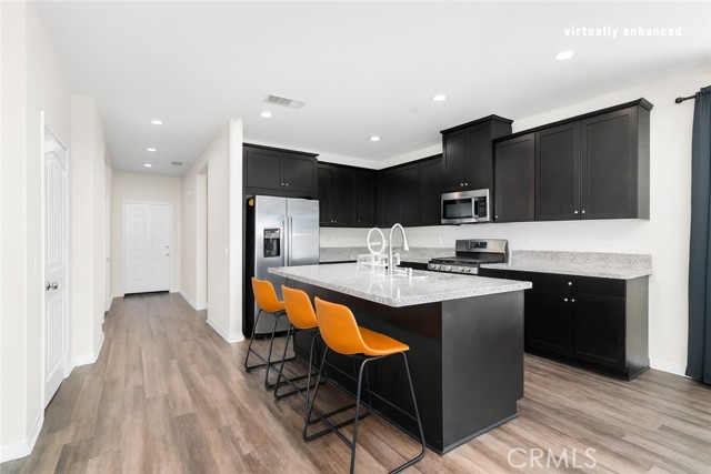 Detail Gallery Image 2 of 14 For 30535 Ridgely Way, Menifee,  CA 92584 - 4 Beds | 2 Baths