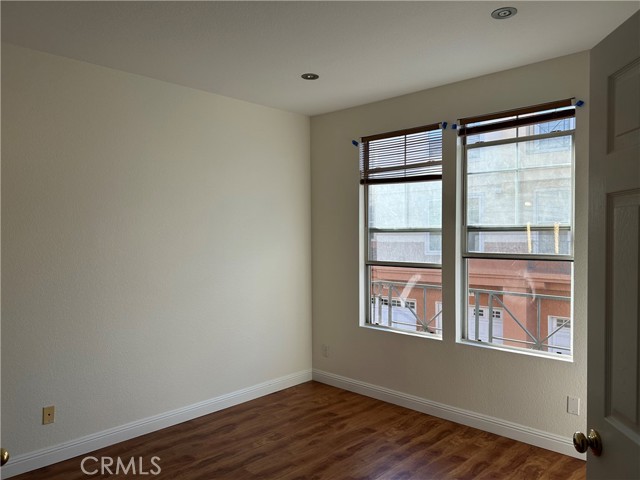 Detail Gallery Image 5 of 27 For 1020 S San Marino Way, Anaheim,  CA 92808 - 3 Beds | 2 Baths