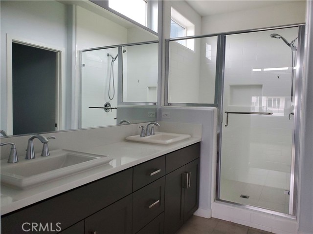 Detail Gallery Image 30 of 31 For 430 Transport, Tustin,  CA 92782 - 4 Beds | 3/1 Baths