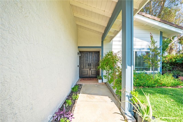 Detail Gallery Image 3 of 38 For 35 Old Wood Rd, Pomona,  CA 91766 - 4 Beds | 2/1 Baths