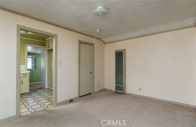 4608 Dyer Street, La Crescenta CA: https://media.crmls.org/medias/d71be2ff-4a7f-4fa5-816e-c6ee0cc23967.jpg