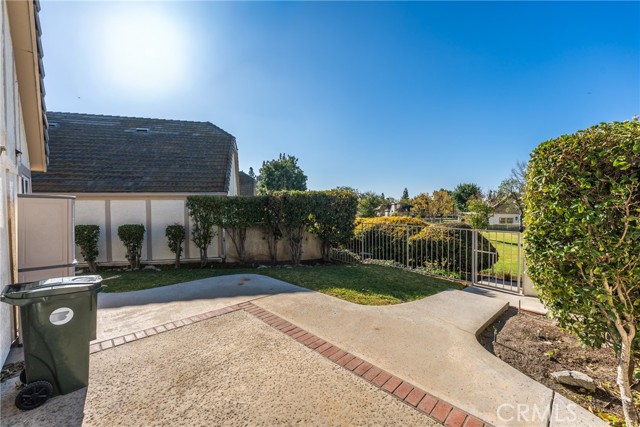 Detail Gallery Image 33 of 40 For 2193 Lorraine, Upland,  CA 91784 - 3 Beds | 2 Baths