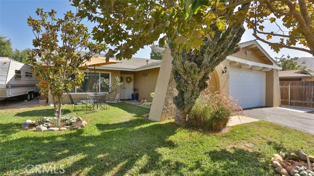 1055 Curtis Dr, Norco, CA 92860