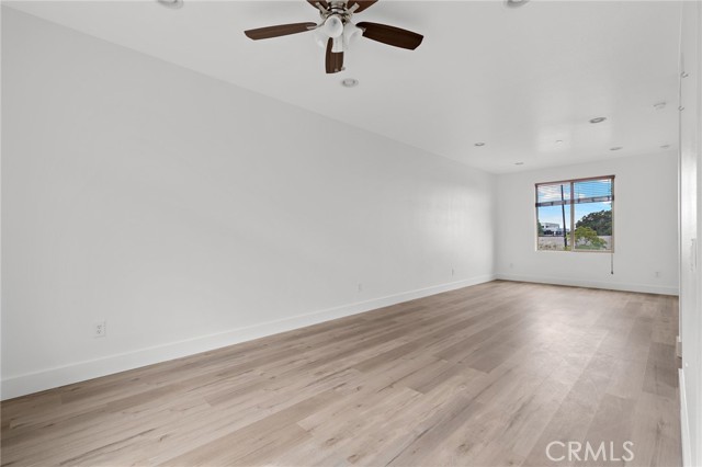 Detail Gallery Image 11 of 42 For 5565 Ocean #104,  Hawthorne,  CA 90250 - 2 Beds | 2/1 Baths