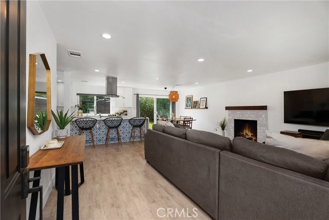 Detail Gallery Image 7 of 31 For 3109 Barbados Pl, Costa Mesa,  CA 92626 - 4 Beds | 2 Baths