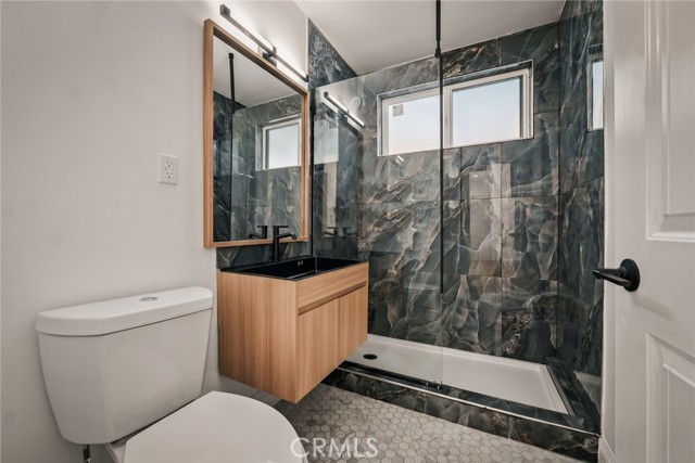 21001 Gault Street photo 22