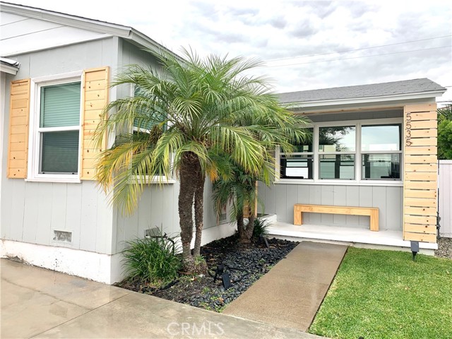 5535 Wiseburn Street, Hawthorne CA: https://media.crmls.org/medias/d71f5ea1-da50-46b1-8831-a5e5657c0b20.jpg