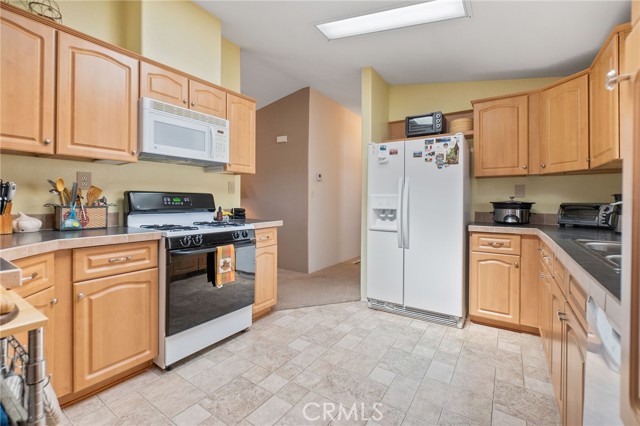 26311 Jackson Avenue, Murrieta CA: https://media.crmls.org/medias/d7213a12-0953-4c23-98f2-873e9c89fe9b.jpg