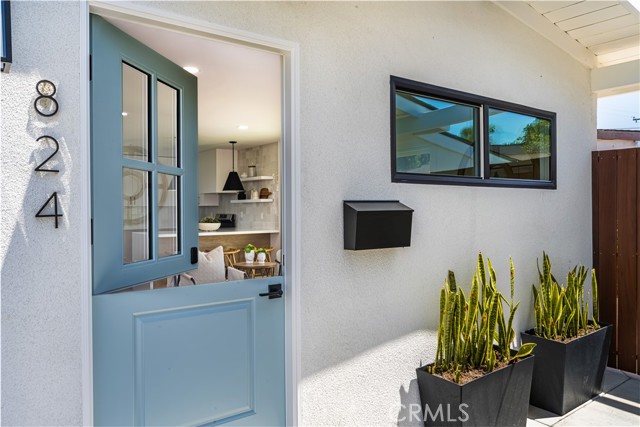 Detail Gallery Image 2 of 17 For 824 S Sylvan St, Anaheim,  CA 92804 - 3 Beds | 2 Baths