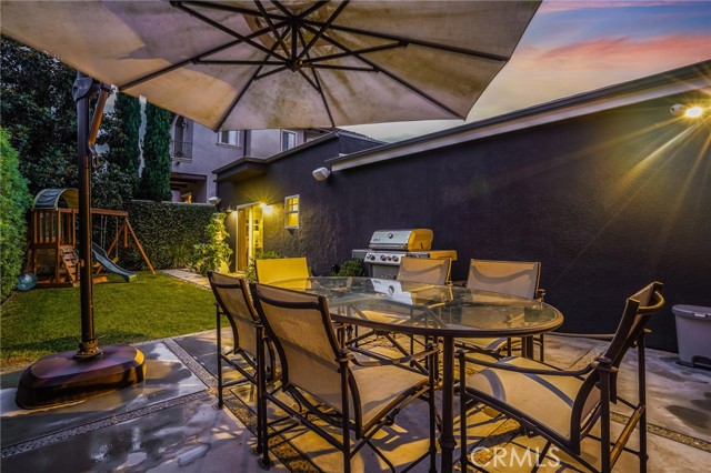 2002 Robinson Street, Redondo Beach, California 90278, 3 Bedrooms Bedrooms, ,2 BathroomsBathrooms,Residential,Sold,Robinson,PV21181666