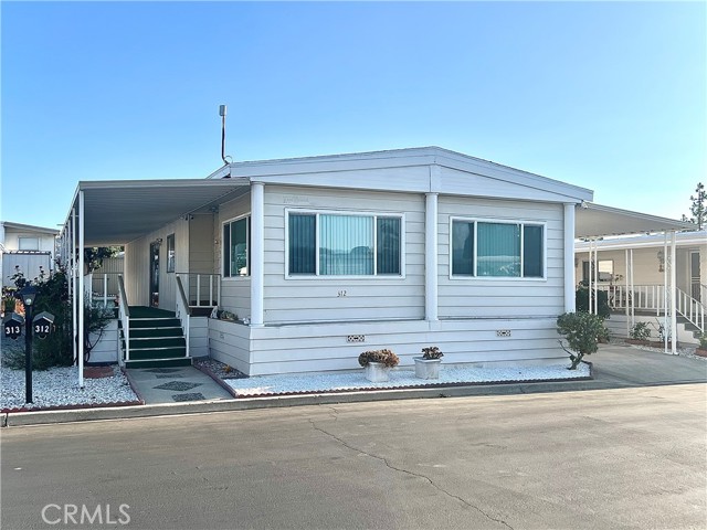 Detail Gallery Image 2 of 15 For 1441 Paso Real #312,  Rowland Heights,  CA 91748 - 3 Beds | 2 Baths