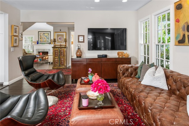 4323 Laurelgrove Avenue, Studio City CA: https://media.crmls.org/medias/d7225c47-ab1c-4a5d-8bb0-3d2591f83efd.jpg