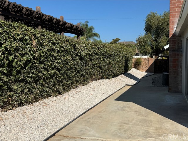 Detail Gallery Image 27 of 27 For 2105 E Petunia, Glendora,  CA 91740 - 3 Beds | 2 Baths