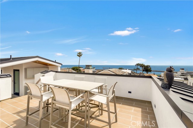 Detail Gallery Image 58 of 62 For 221 Heliotrope Ave, Corona Del Mar,  CA 92625 - 4 Beds | 5/1 Baths